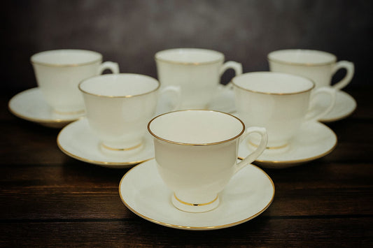 6 Pcs Elegant Cups & Saucers Set😍